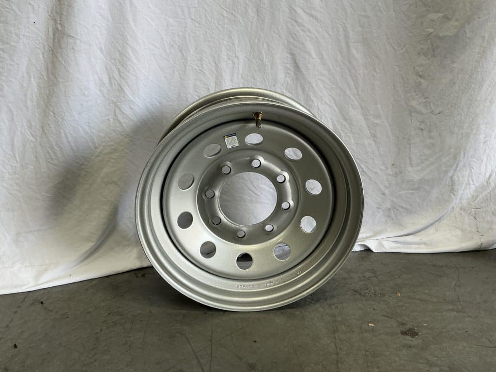 16″ 8×6.5″ Silver Modular Wheel